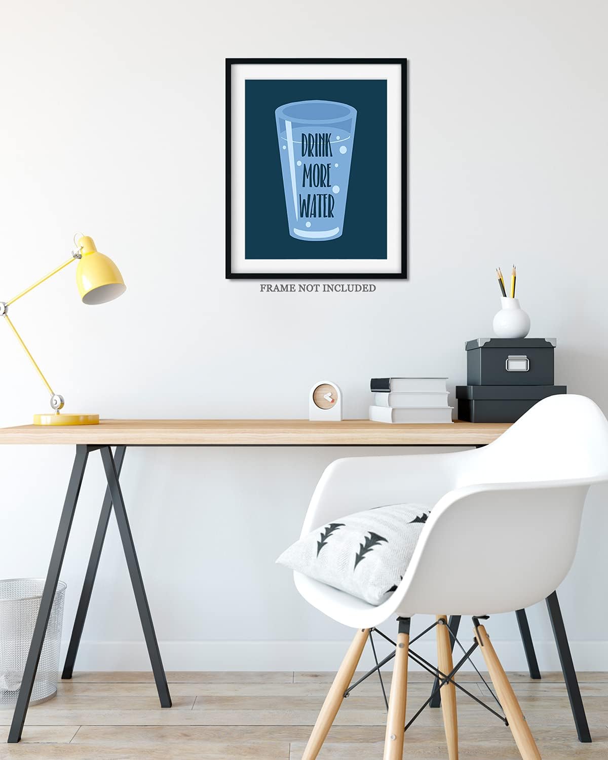 Govivo Bebe más agua – Impresión artística para decoración de pared con un fondo azul oscuro – Obra de arte sin marco de 8 x 10 pulgadas impresa en