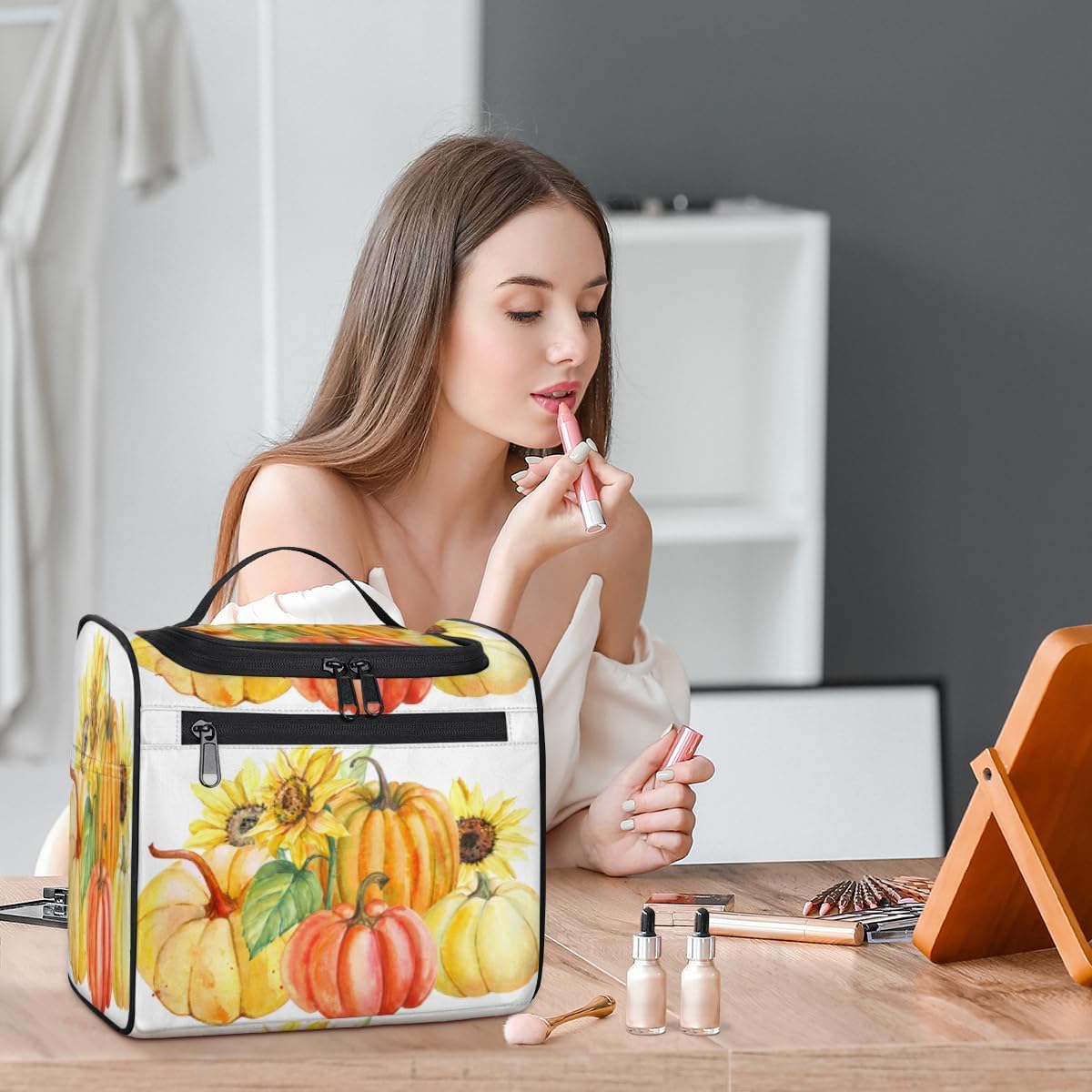 Fun Thanksgiving Texture Toiletry Bag for Women Travel Makeup Organizer with Hanging Hook Traveling Cosmetic Bags for Toiletries Accessories