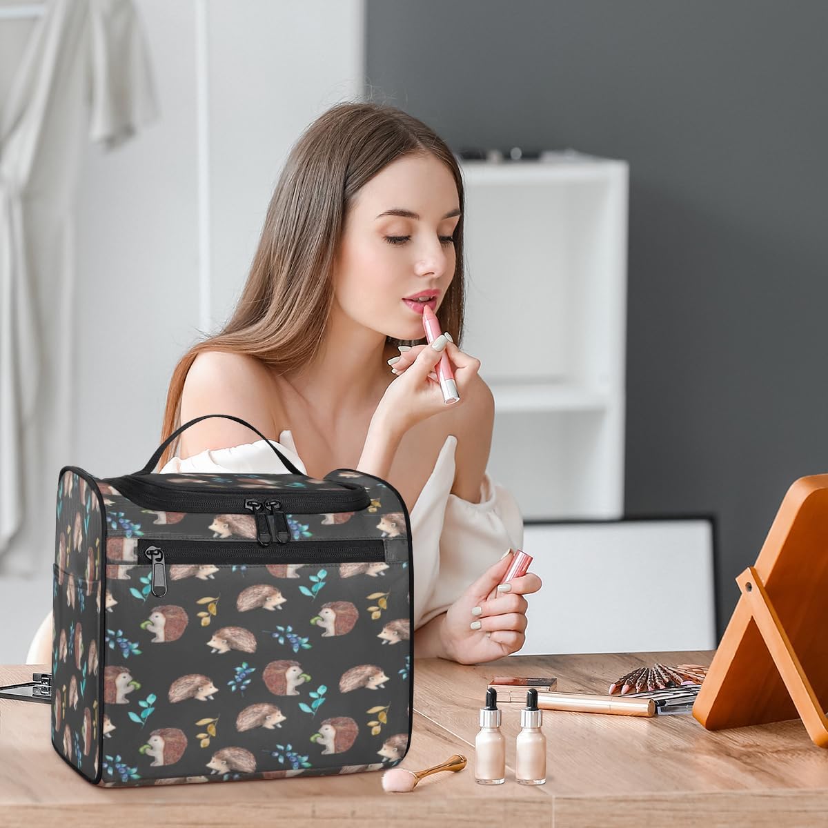Erizos Animals Pattern Travel Toiletry Bag Water-Resistant Makeup Cosmetic Bag with Hanging Hook Large Capacity Makeup Organizer for Women Travel