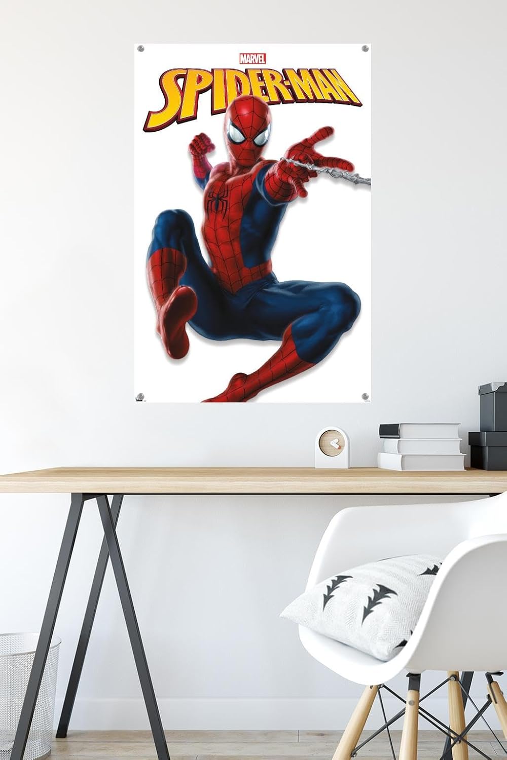 Trends International Marvel Comics – Póster de pared de la serie Spider-Man, 22.37 x 34.00 pulgadas, paquete de póster premium y alfiler