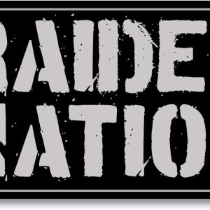 Raider Nation – Calcomanía de fútbol para portátil de 3.5 x 5.5 pulgadas (color) Raider Nation – Calcomanía de fútbol para portátil de 3.5 x 5.5 pulgadas (color)