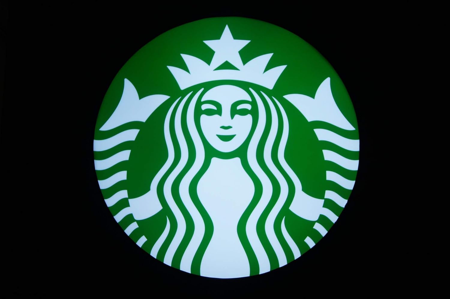 Starbucks Limited Edition Holiday Christmas Blend – Café de grano entero rico, picante y festivo Sunrise Fall K – Bolsa de 5 libras para tazas de
