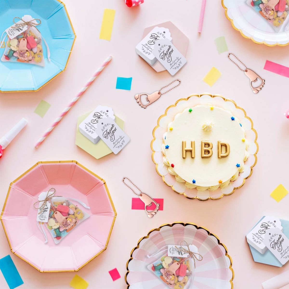 25 piezas de abrebotellas de huellas, recuerdos de baby shower, suministros y decoraciones con bolsas de organza y 1 rollo de cuerda de yute (oro