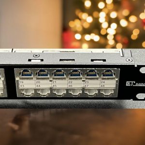 R.J. Enterprises- HDPP-48S-C6A, panel de conexiones-48 Port-One U-No hay acoplador defectuoso-No es necesario menear-10G Ethernet NO rápido R.J. Enterprises- HDPP-48S-C6A, panel de conexiones-48 Port-One U-No hay acoplador defectuoso-No es necesario menear-10G Ethernet NO rápido