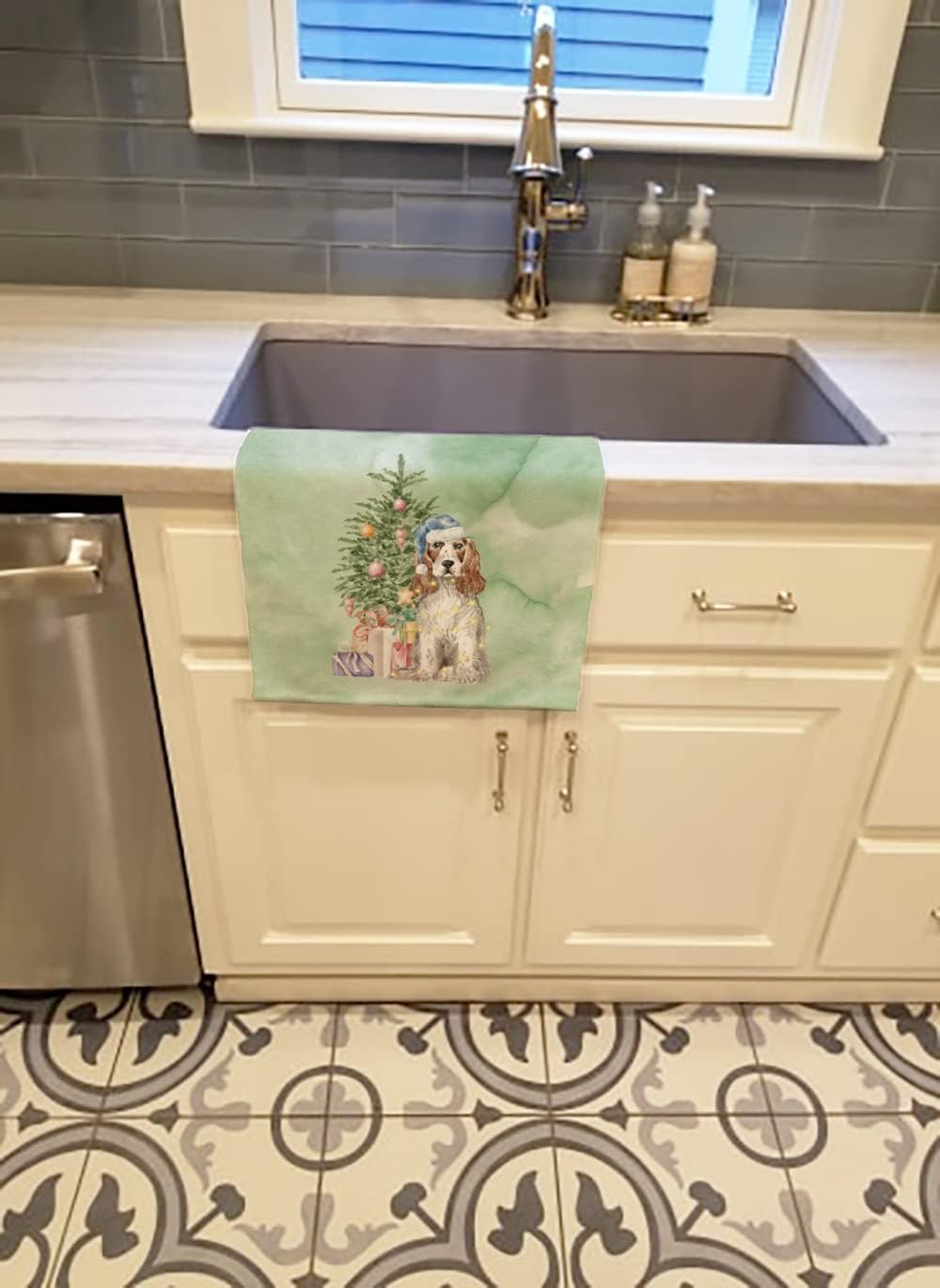 Caroline’s Treasures Christmas English Cocker Spaniel Red White kitchen-towel, 15 X 28, Multicolor