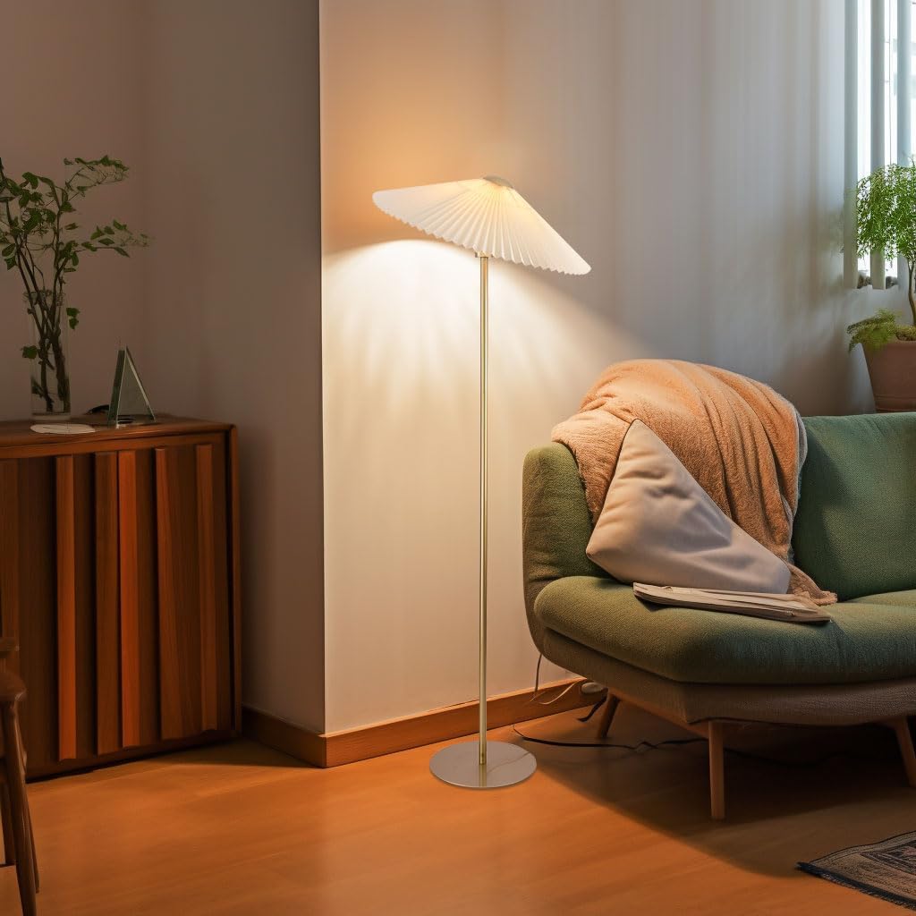 KUNJOULAM Lámpara de pie plisada, lámparas de pie de poste dorado, lámpara alta de diseño simple con pantalla beige, lámpara de pie para sala de
