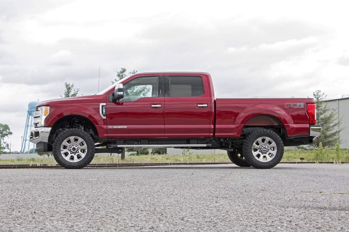 Rough Country Kit de elevación de 3 pulgadas para Ford F-250 Super Duty 2017-2022  Diesel – 50221