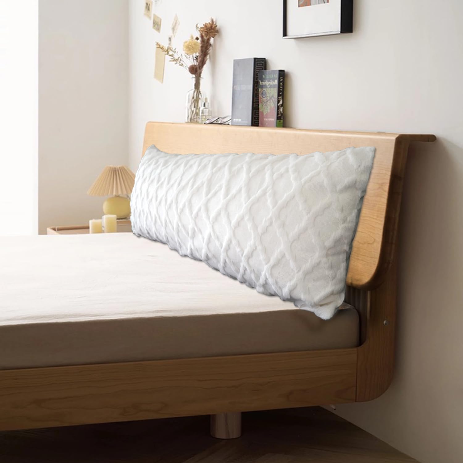 Body Pillowcase in Waffle Velvet Pattern, White Body Pillow Cover with Zipper 21 * 54 1 Piece, Suitable for Sofa, Bedroom Decoration,Without Pillow