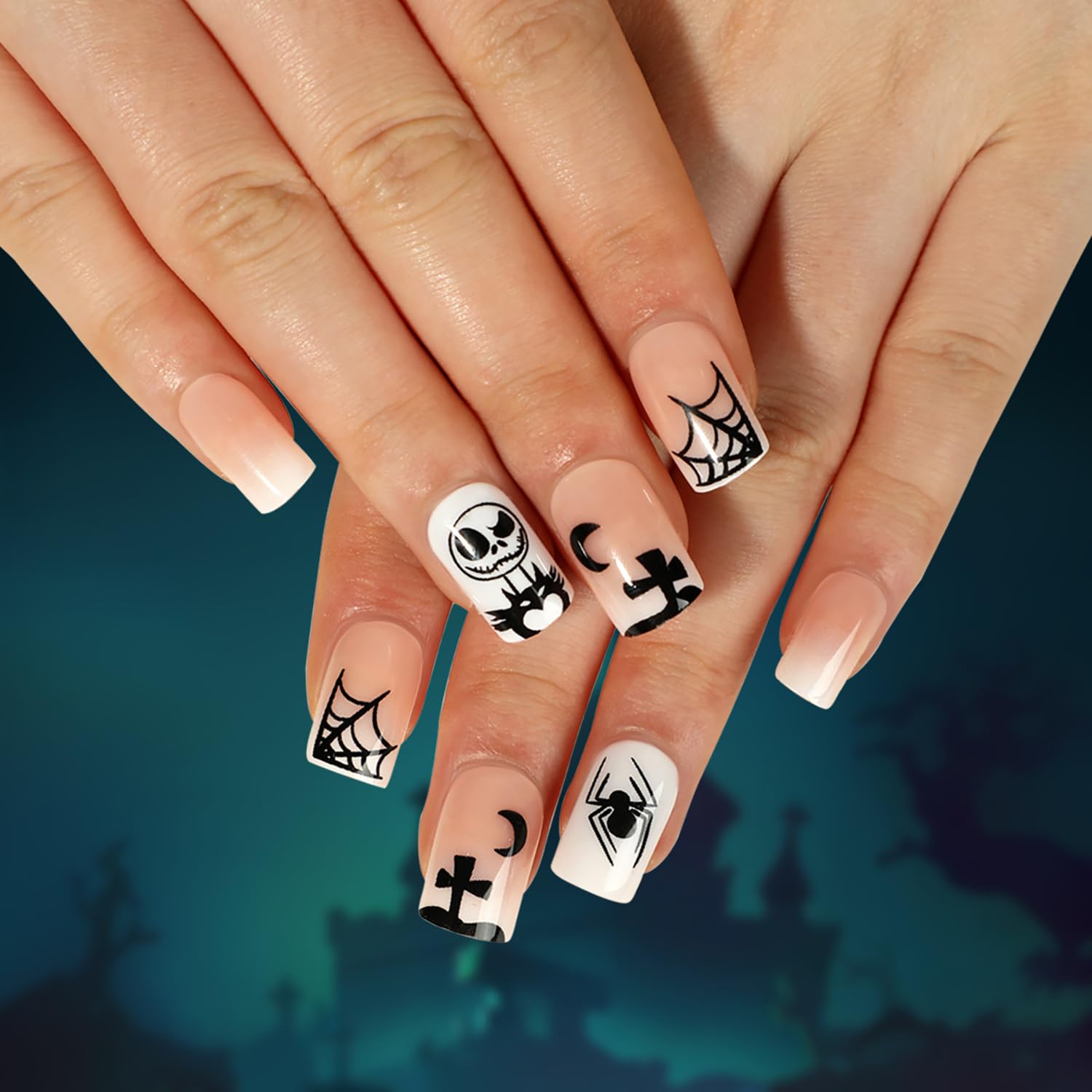 Uñas cortas a presión para Halloween, uñas postizas cuadradas negras nude, degradado, con telaraña, calabaza, luna, tumba con lindos diseños de