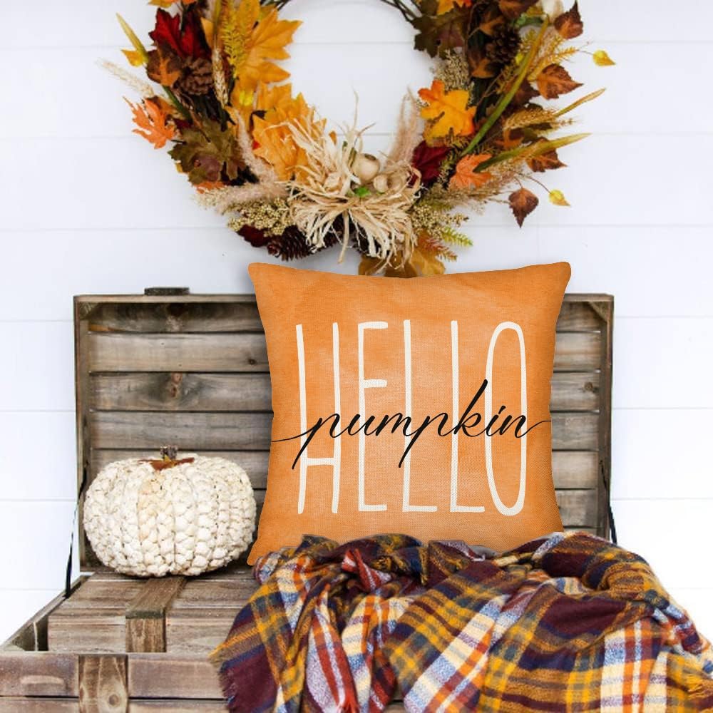 Aremetop Paquete de 4 fundas de almohada decorativas de otoño naranja de 18 x 18 pulgadas, diseño de búfalo negro, a rayas, Hello Pumpkin Maple Leaf