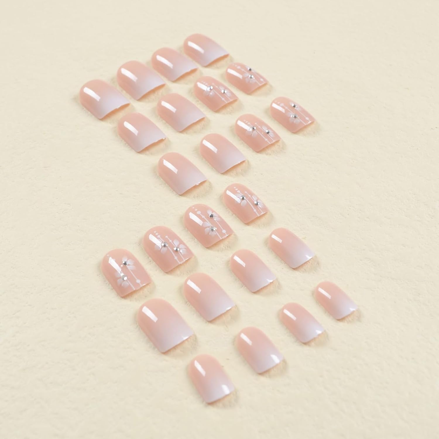 24 uñas cortas a presión, uñas postizas rosas, uñas acrílicas de forma cuadrada con diseños de flores, uñas postizas degradadas, uñas postizas de