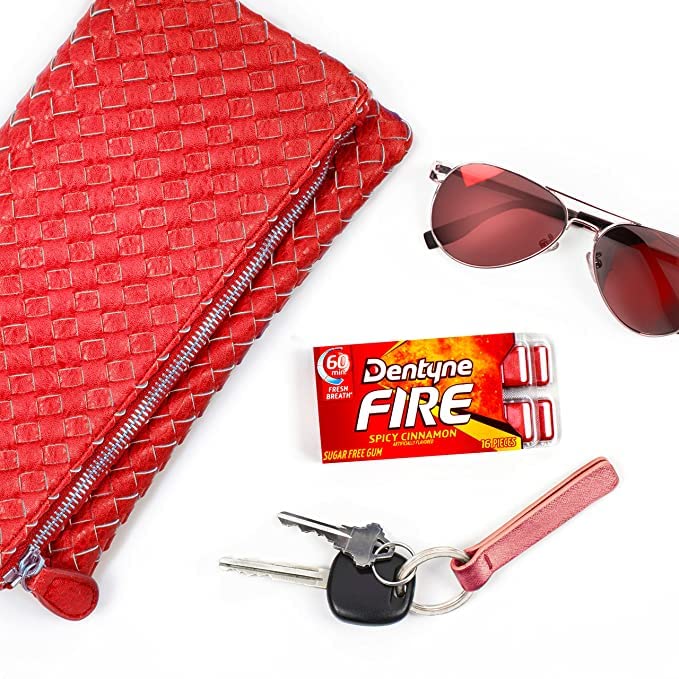 Dentyne Fire & ICE – Dentyne Fire Spicy Cinnamon (5) y Dentyne Ice Arctic Chill (5) goma de mascar sin azúcar. Total de 10 paquetes en una caja de