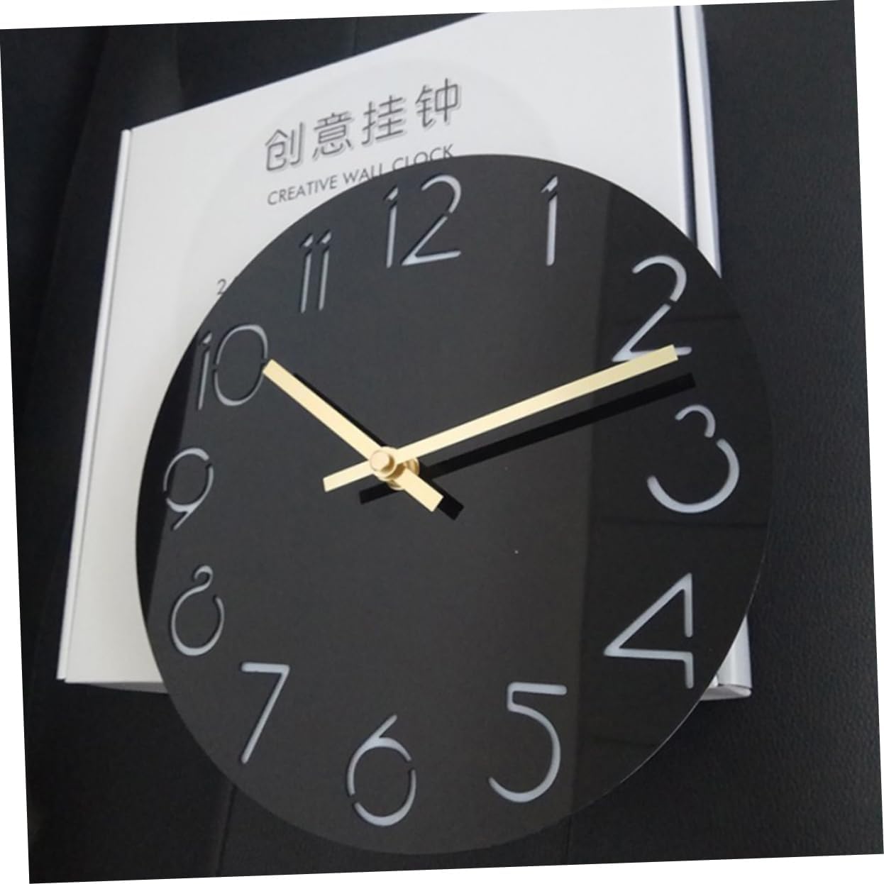 HOMSFOU Reloj redondo para decoración de habitación para adolescentes y niñas, reloj de pared, reloj silencioso con números arábigos, decoración