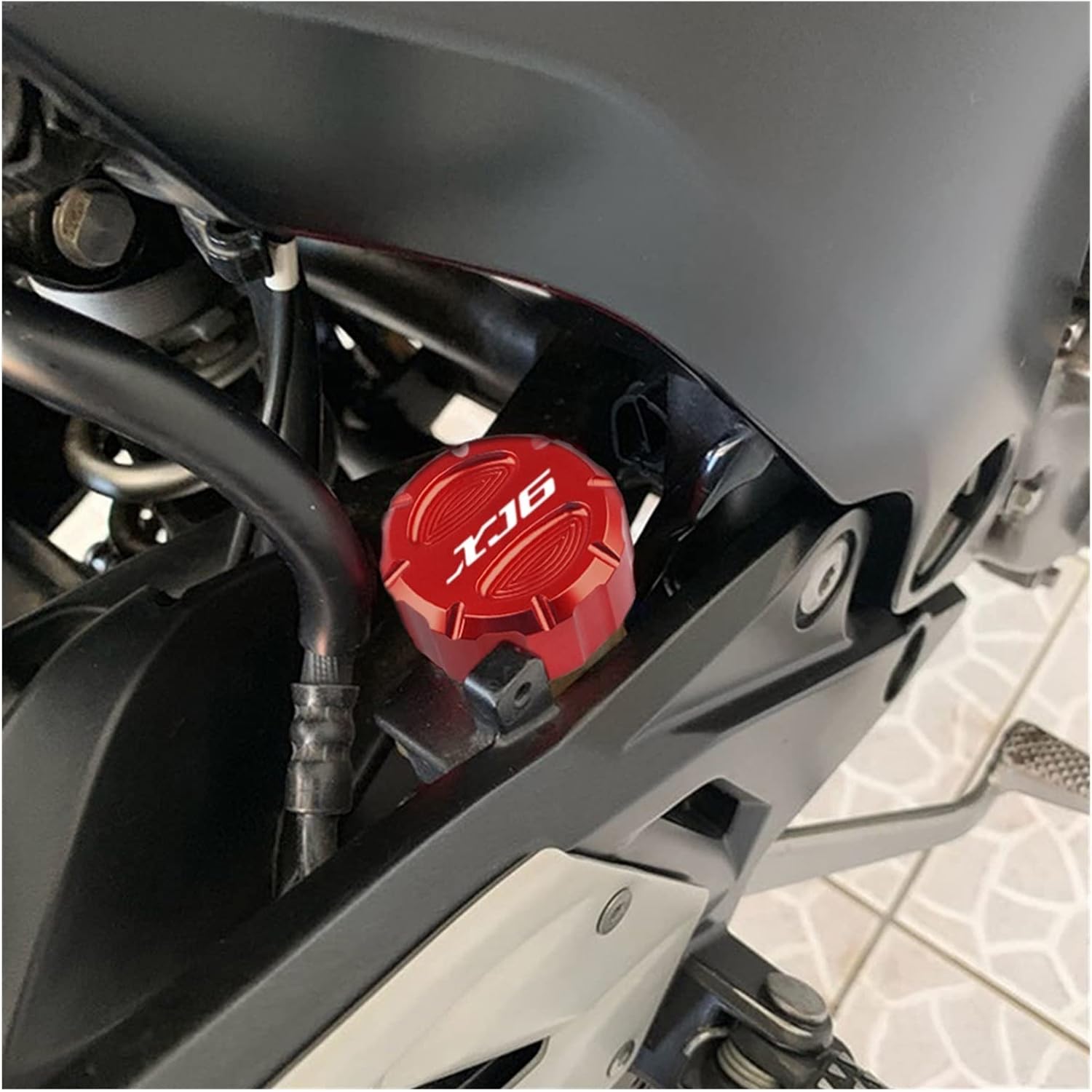 Cubierta de depósito de freno para Yamaha XJ6 XJ6F XJ6N Division 2009-2014 Accesorios de motocicletas Tapa de depósito de líquido de frenos