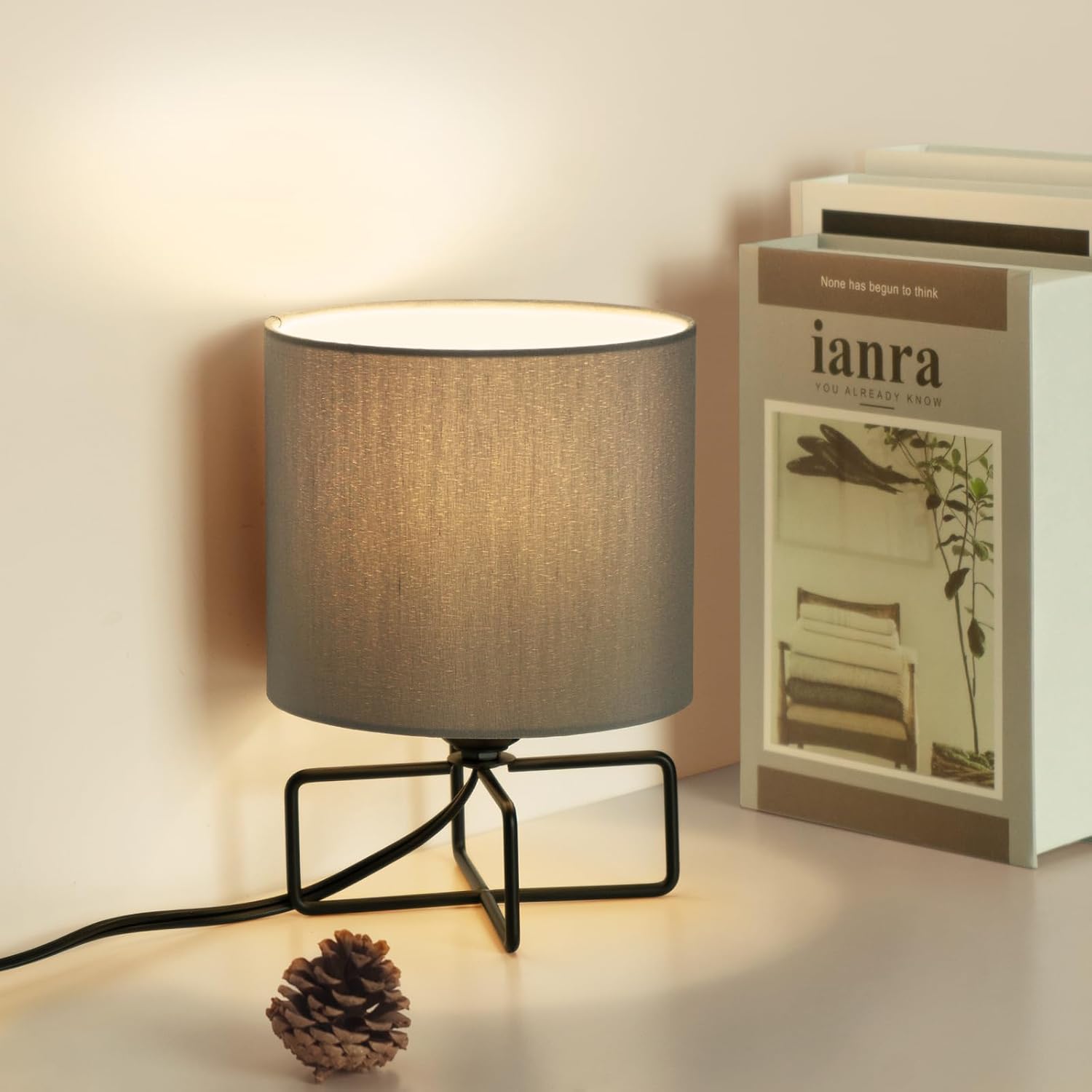 Lámpara de mesa pequeña, lámpara de noche con base de metal, lámpara de escritorio para dormitorio, sala de estar, oficina en casa, bombilla LED de