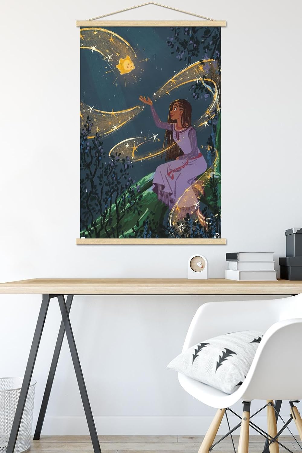 Trends International Disney Wish – Póster de collage 2 (Asha & Star), 22.37 x 34.00 pulgadas, paquete de impresión y colgador de madera de haya