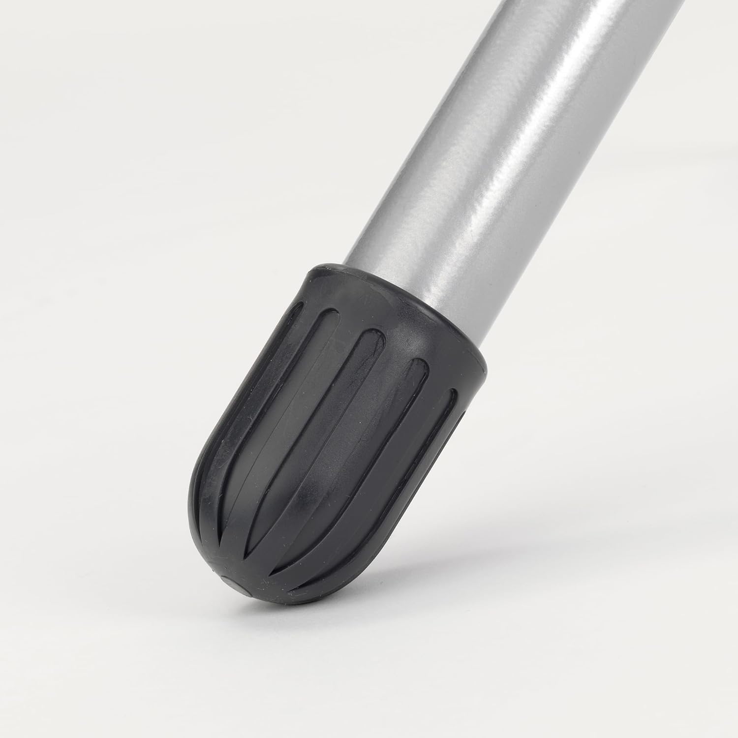 Brabantia Tabla de planchar tamaño C (49 x 18 pulgadas), 7 opciones de altura, soporte para plancha de vapor sólido y estante de lino y soporte para