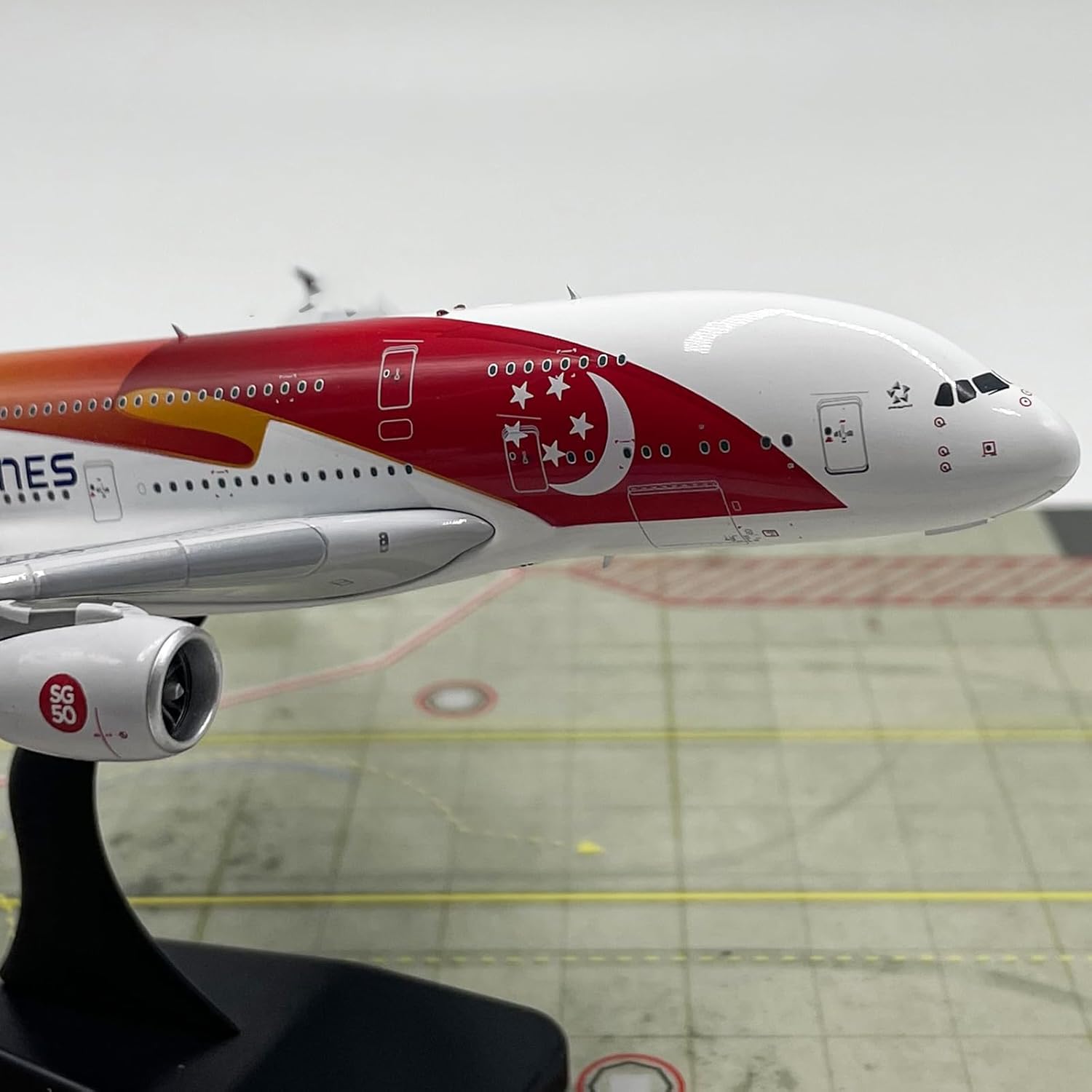 Modelo de aleación de avión fundido a presión, modelo de avión 1400 Singapore Airlines A380-800, juguetes y decoraciones para adultos, 7.9 x 4.6
