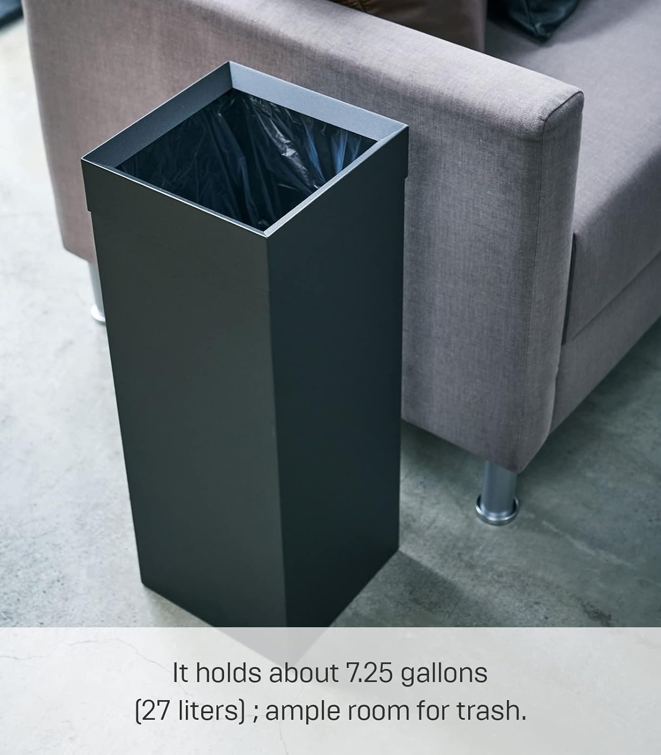 YAMAZAKI home 4489 – Cubo de basura alto moderno con asa, tamaño único, color negro