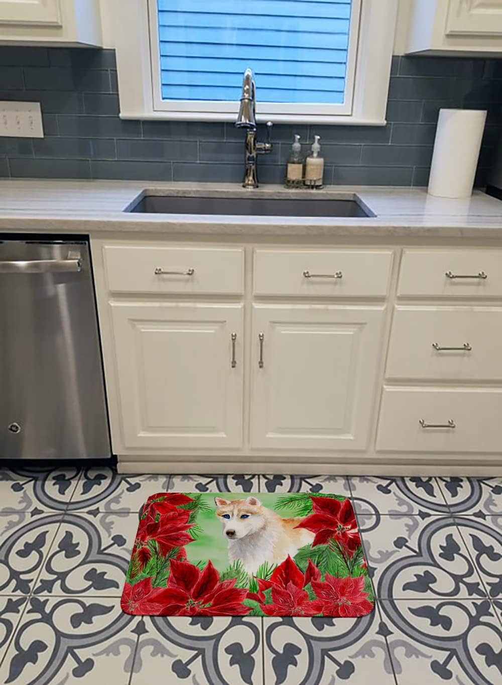 Caroline ‘s Treasures Husky siberiano Poinsettias alfombrilla de piso, 19″ x 27″, multicolor