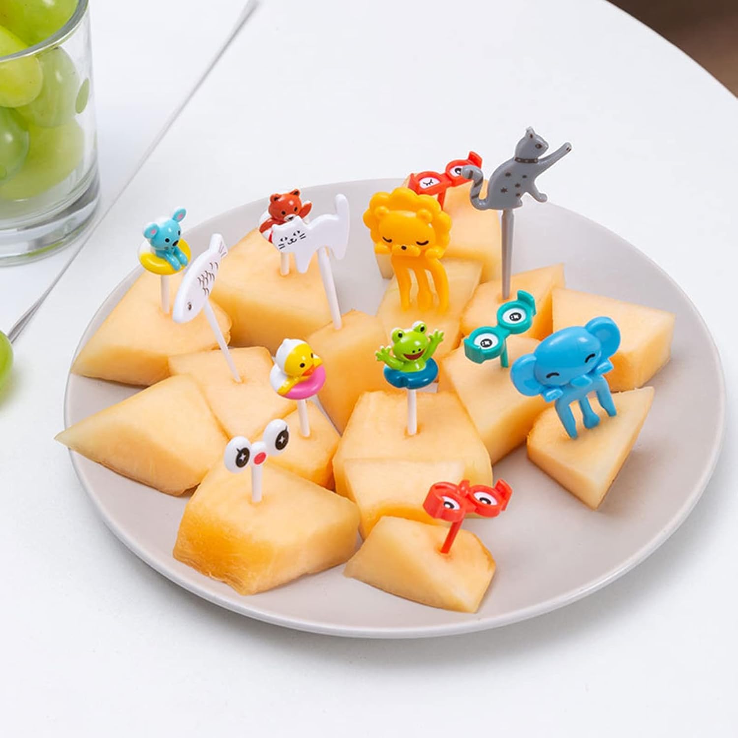 1 juego de tenedores de frutas para niños, lindos palillos de dientes de dibujos animados, antideslizantes, reutilizables, decorativos, de plástico,