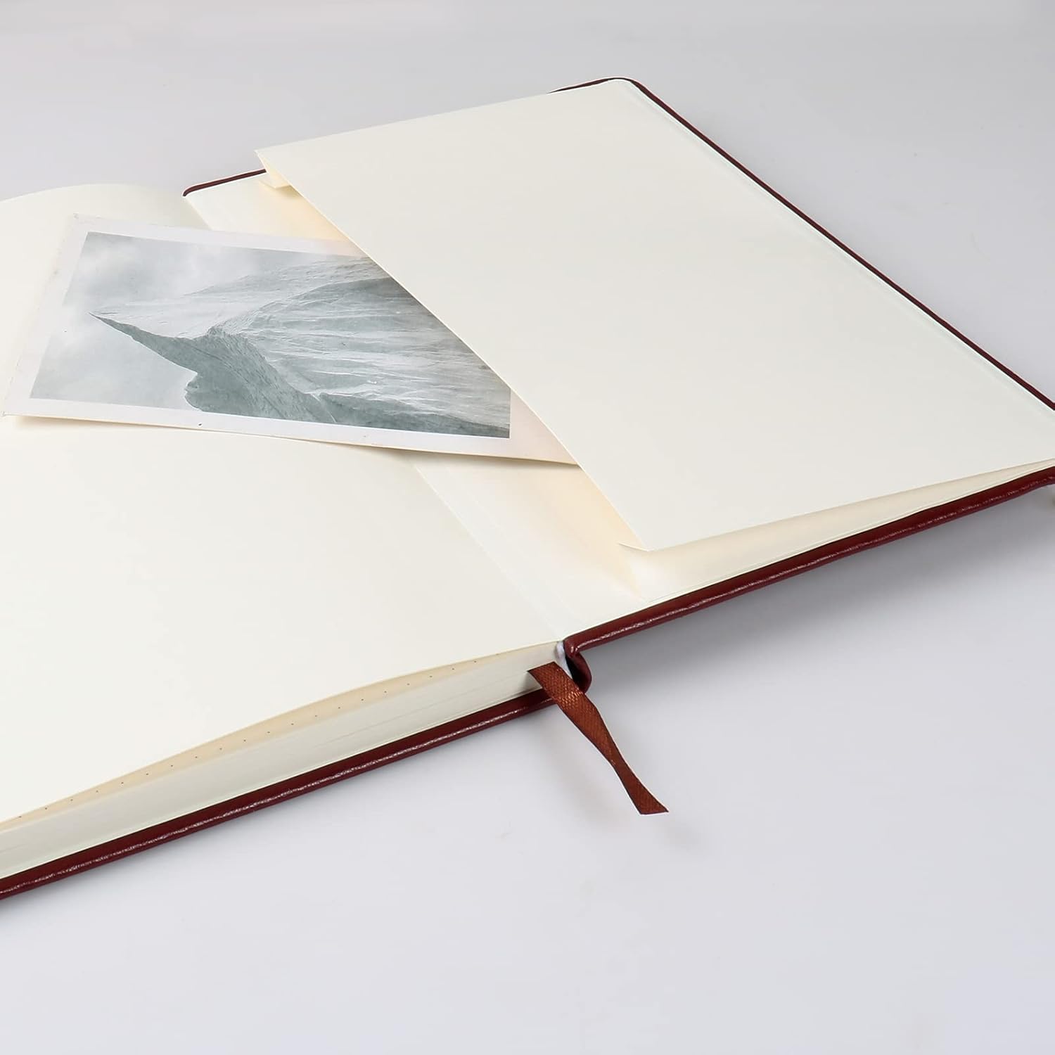 Cuaderno de diario (A5, color marrón), 192 páginas, tamaño mediano de 5.7 x 8.3 pulgadas, papel grueso de 2.82 ozm, tapa dura