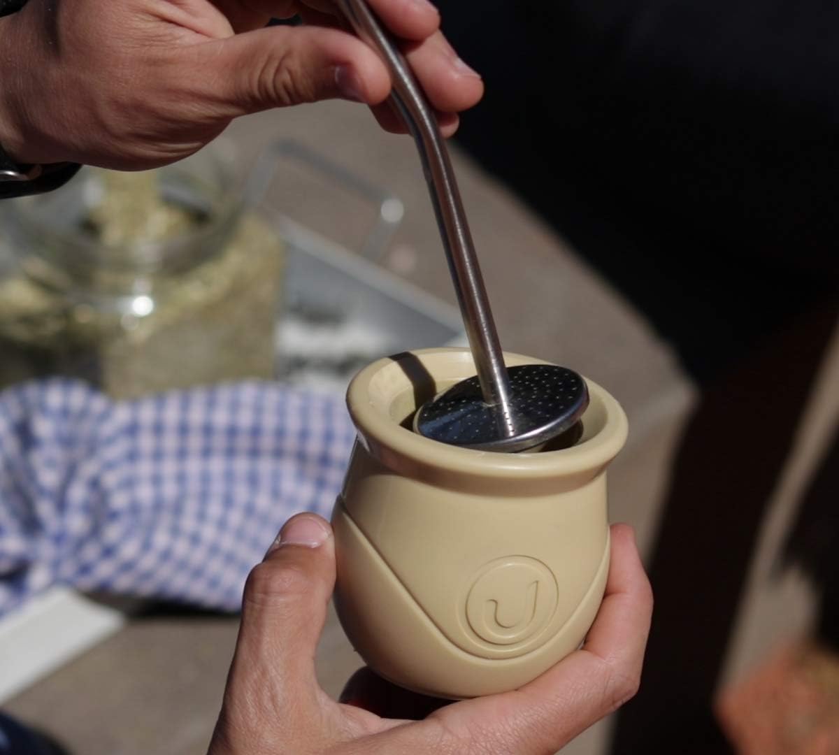 Urban Yerba Mate – Juego de tazas de calabaza con sistema único de extracción de yerba autolimpiante. Fabricado en Argentina. Diseño inteligente