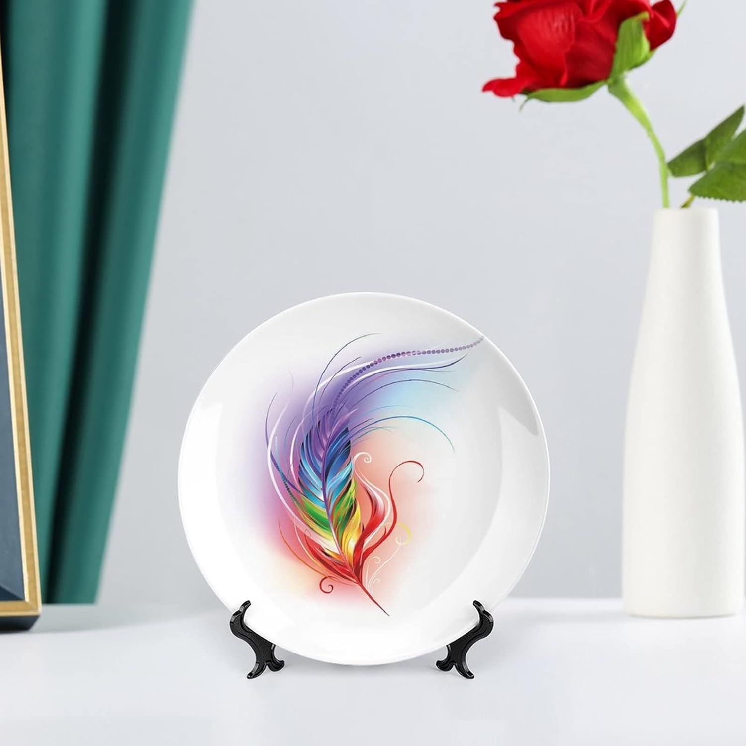 XISUNYA Plato decorativo de 6 pulgadas, plato de cerámica arcoíris, pluma de arco iris dibujada en arte impreso, placa de exhibición para cenas