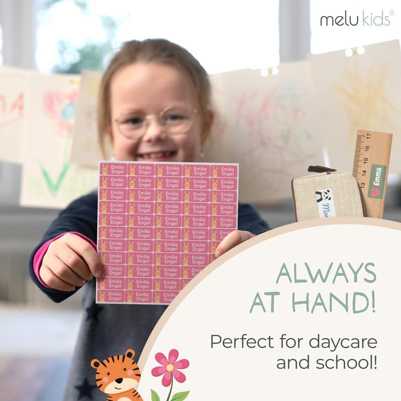 melu kids Etiquetas de nombre para niños, ropa y artículos (50), etiquetas de nombre autoadhesivas, etiquetas personalizables impermeables (1.2 x
