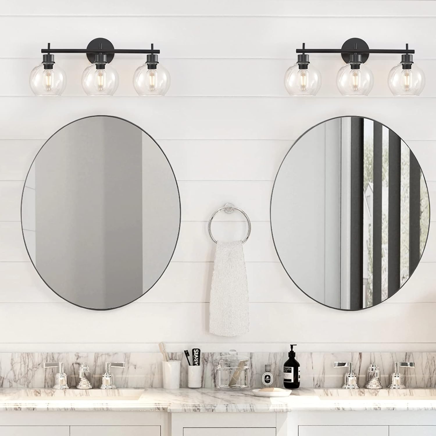 Seteline Luces de tocador de baño de 3 luces, lámparas de baño negras con pantallas de globo de vidrio transparente, accesorio de iluminación de