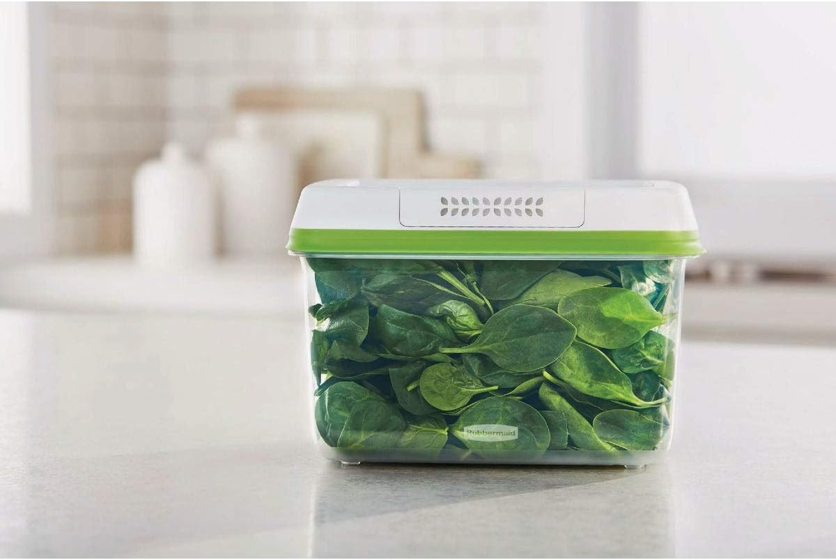 Rubbermaid FreshWorks Saver, recipiente grande de almacenamiento de productos, 18.1 tazas, transparente