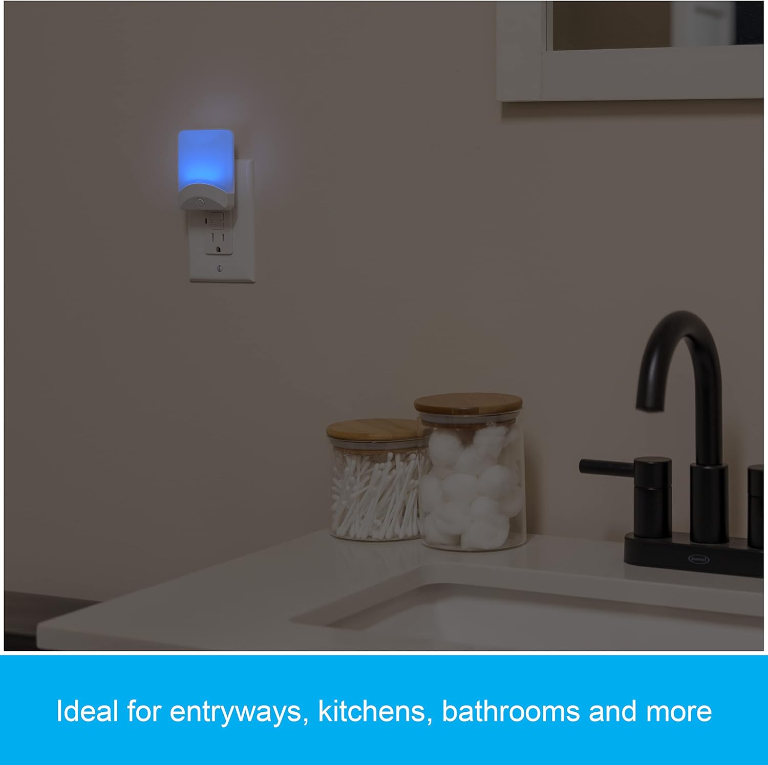 GE 34693 – Luz de noche LED cambiante, modos de color blanco y vibrante, para enchufe, sensor de atardecer y amanecer, eficiencia energética,