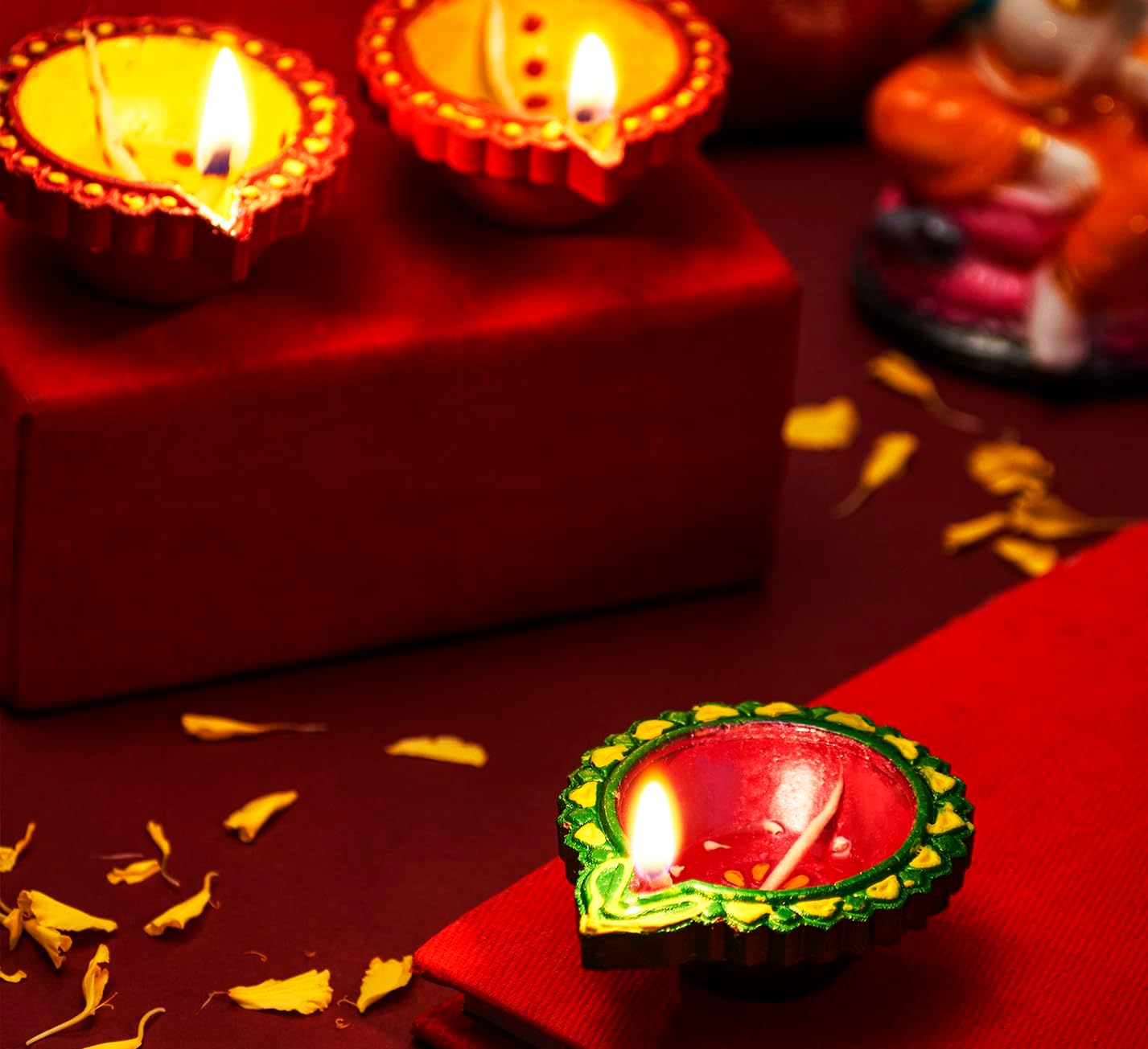 IndoTribe 12 piezas Diwali Diyas para decoración Diwali Decoraciones para el hogar Diwali luces Diwali Decoración Diwali Diya Diwali Vela Diwali