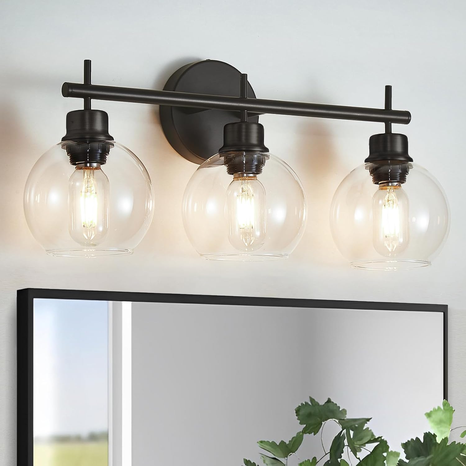 Seteline Luces de tocador de baño de 3 luces, lámparas de baño negras con pantallas de globo de vidrio transparente, accesorio de iluminación de