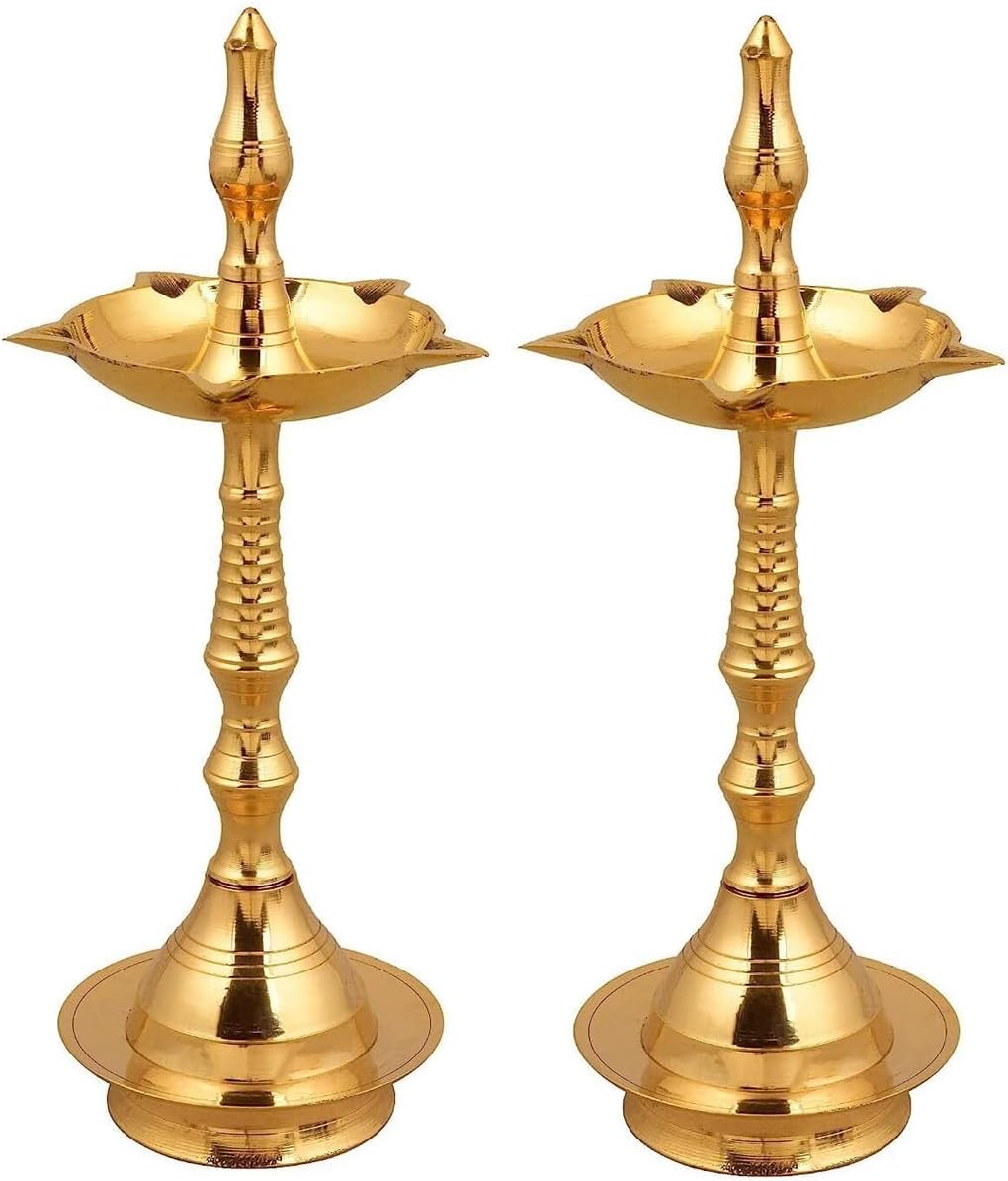 TIED RIBBONS Juego de 2 soportes de Kerela de 10 pulgadas Samai Diyas  Lámparas de aceite Deepam Diya de latón dorado para decoración de Pooja y