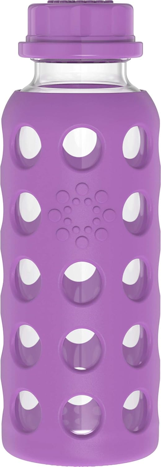 Lifefactory Botella de agua de vidrio sin BPA de 9 onzas con tapa plana y funda de silicona, uva
