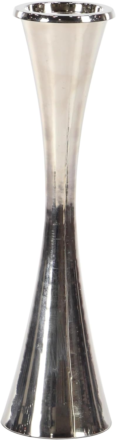 Deco 79 Moderno portavelas sólido de aluminio, juego de 3 12 pulgadas, 15 pulgadas, 18 “H, plateado