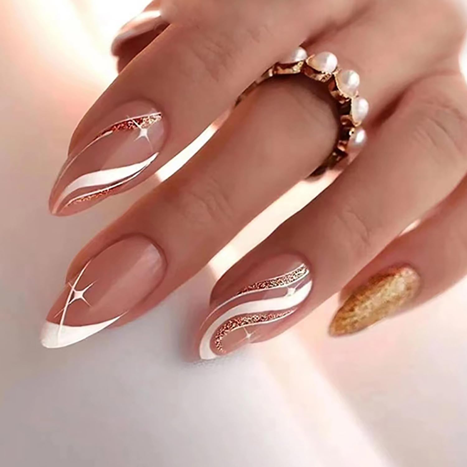 Uñas postizas acrílicas artificiales de almendra media con diseño de estrellas onduladas blancas, cobertura completa, reutilizables, estilo ataúd,