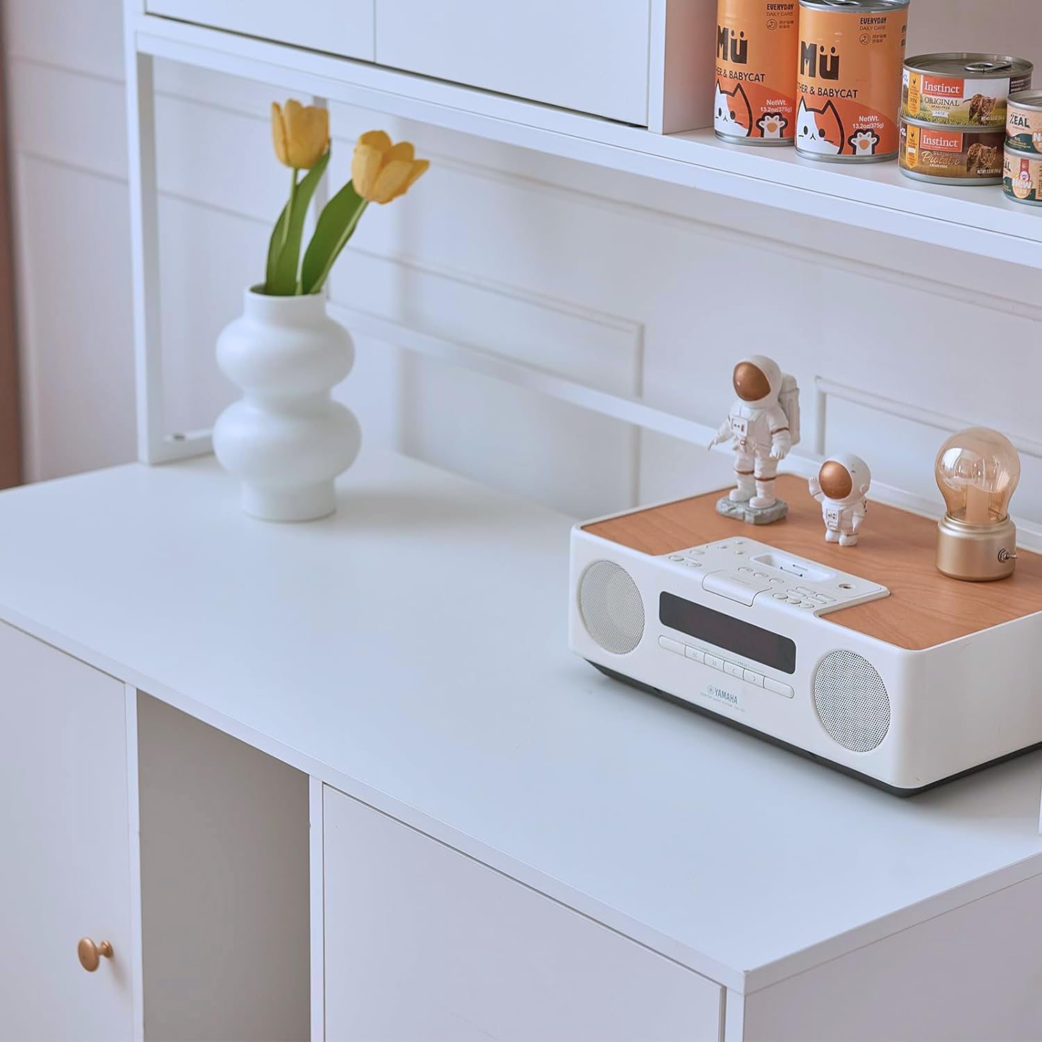 Caja de arena para gatos, caja de arena grande oculta para gatos de 60 pulgadas con estante, muebles de casa para gatos de interior con almohadilla