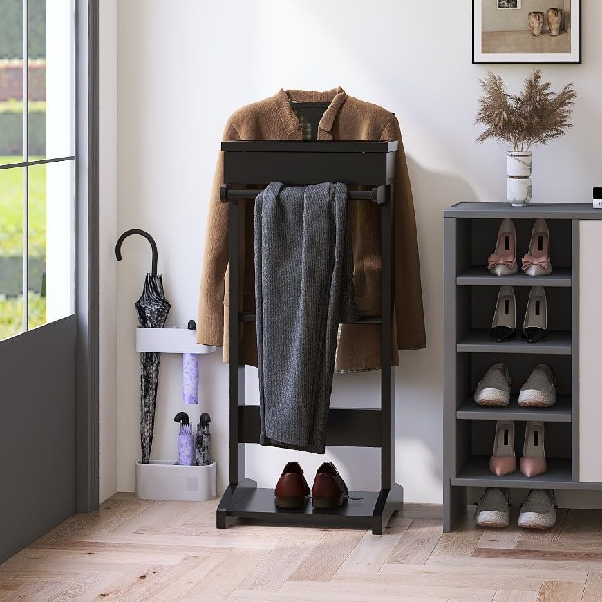 Soporte de valet para hombre, soporte de valet de ropa negra con bandeja superior, cajón, colgador de corbata y cinturón y zapatero, uso en entrada,