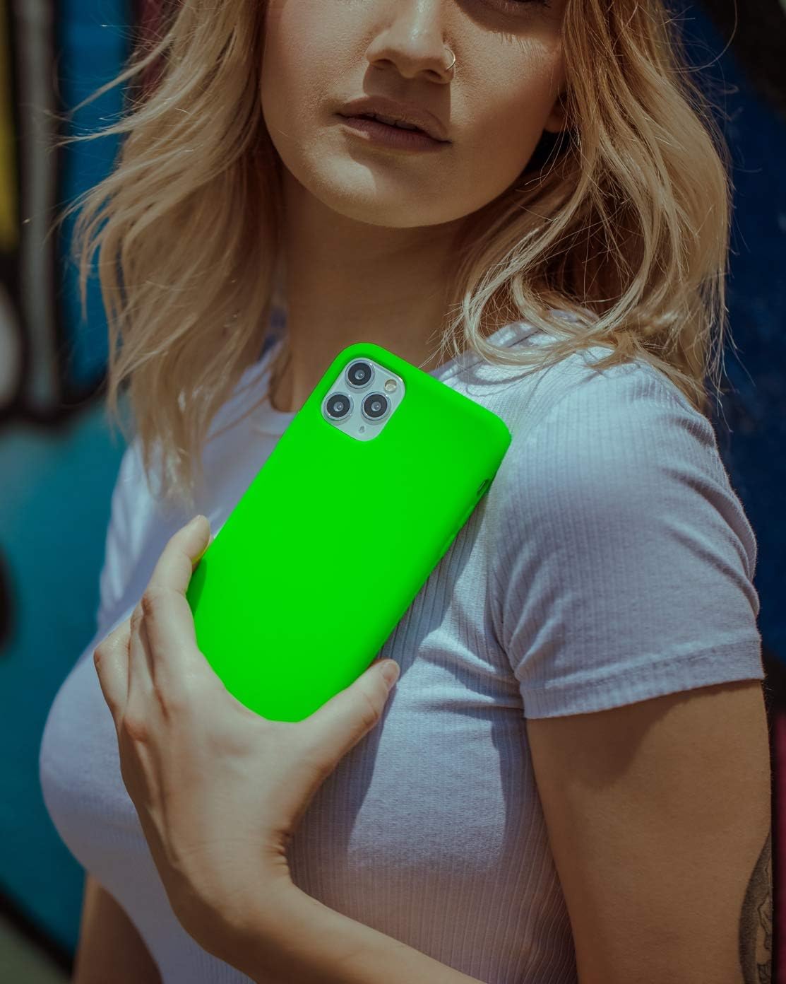 FELONY CASE – Funda para iPhone 12 Pro Max – Funda de silicona verde neón  Silicona líquida con forro de microfibra antiarañazos, funda protectora a