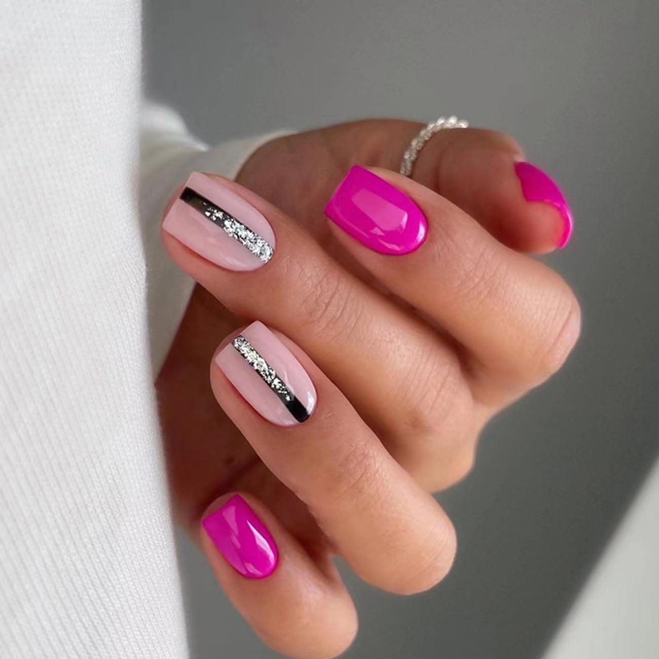 24 uñas postizas a presión, color rosa brillante con diseños, uñas postizas de cobertura completa, uñas postizas de acrílico artificiales, uñas