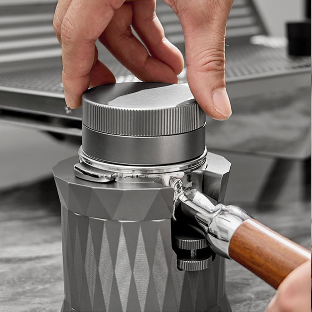 Herramienta distribuidora de café adaptable a la gravedad, nivelador distribuidor de café expreso autonivelante para portafiltro espresso (2.008 in,