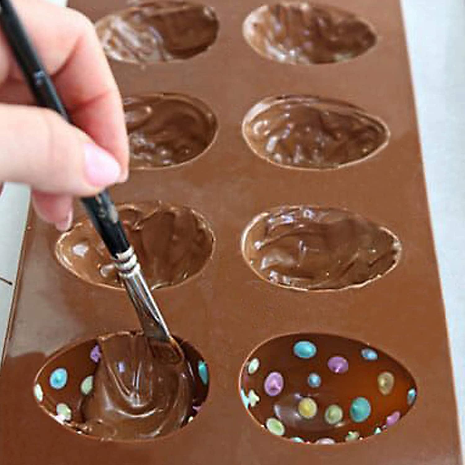 Molde de silicona para huevos de Pascua de 8 cavidades, molde de medio huevo para chocolate con 7 pinceles para pasteles de Pascua, decoración de