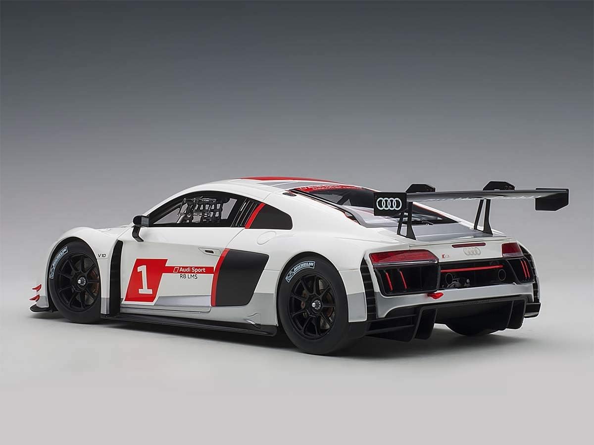 Audi R8 FIA GT GT3#1 2016 Ginebra – Coche de presentación modelo 118 de AUTOart 81600