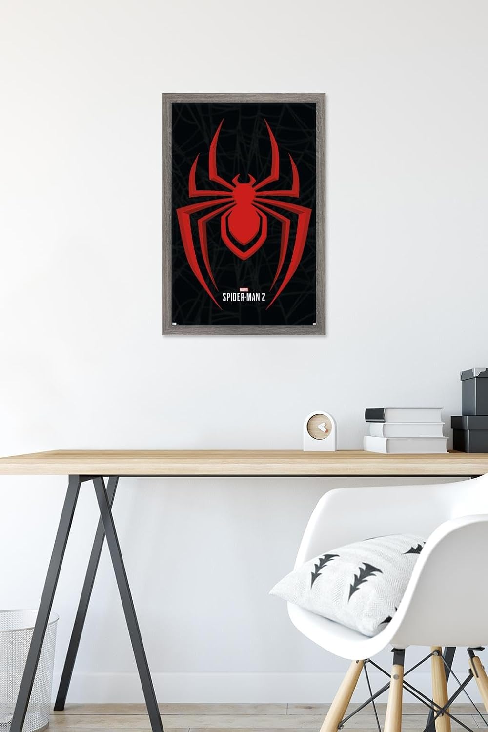 Trends International Marvel’s Spider-Man 2 – Póster de pared con icono de Miles Morales, 14.72 x 22.37 pulgadas, versión enmarcada de madera de