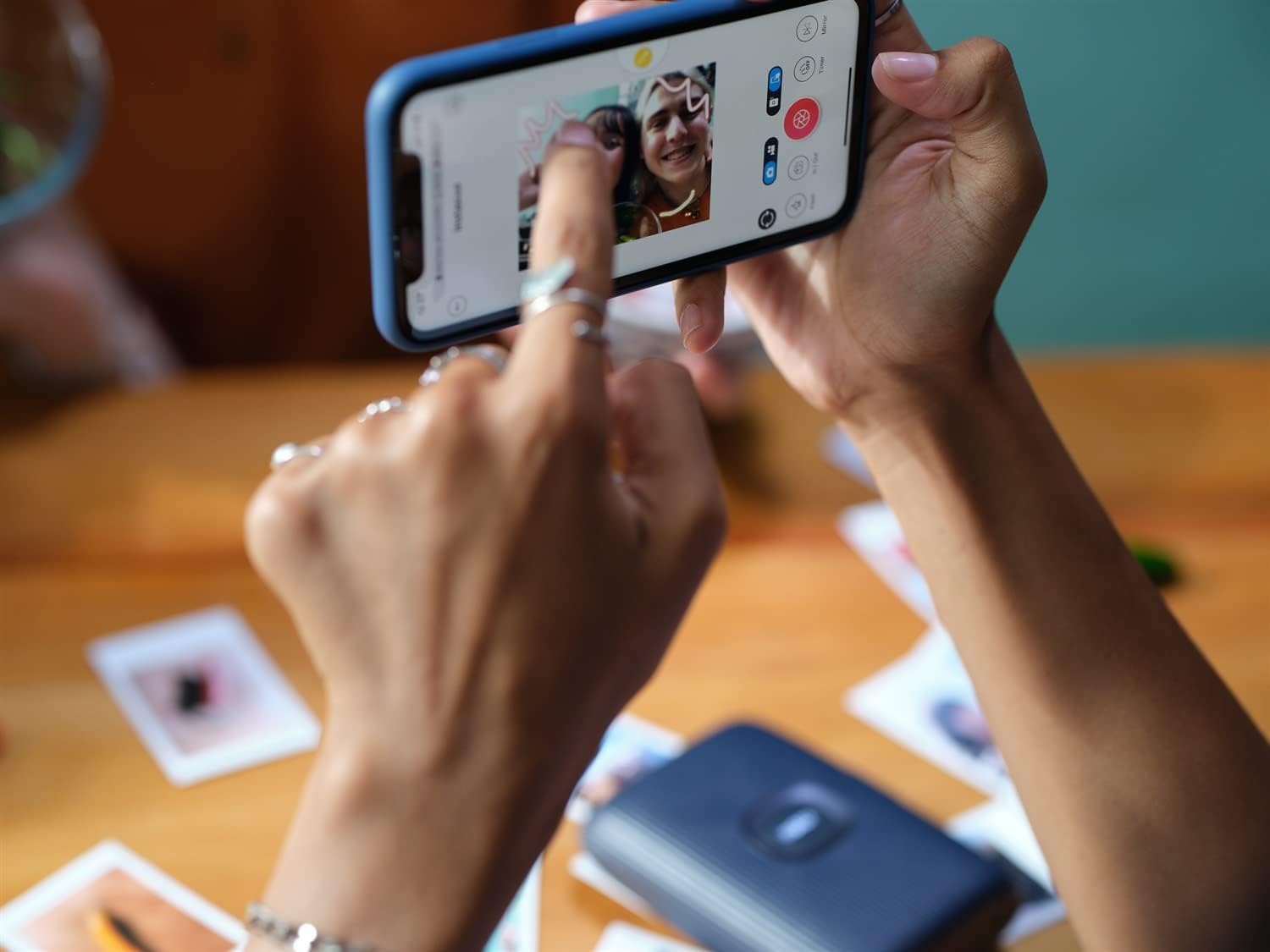 Fujifilm Instax Mini Link 2 – Impresora para smartphone, color azul espacial Instax Mini Twin Pack de película instantánea y 20 marcos de calcomanías