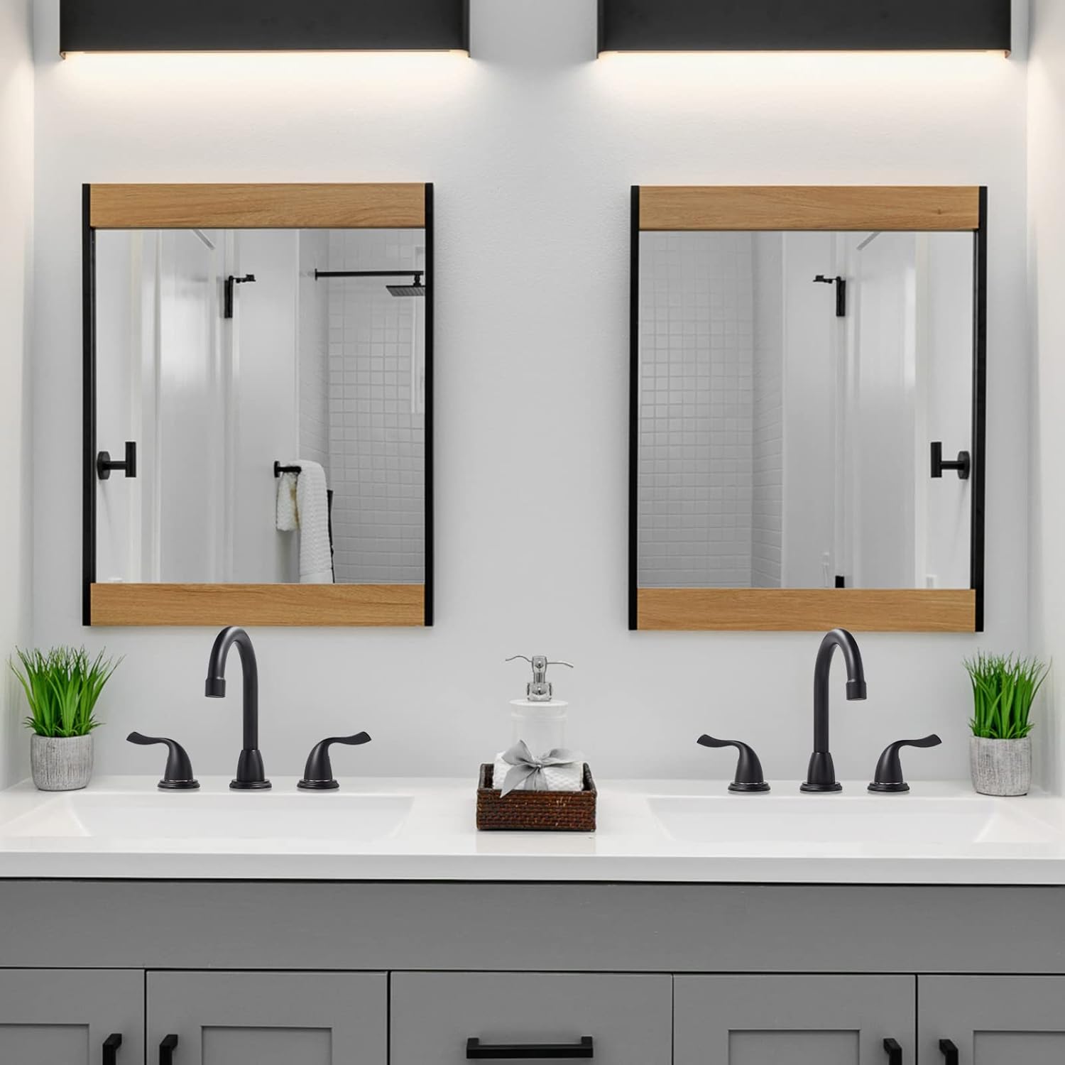 ARCORA – Grifo de baño negro de 8 pulgadas, 3 agujeros, 2 manijas con montaje de drenaje, grifo negro mate para fregadero de baño
