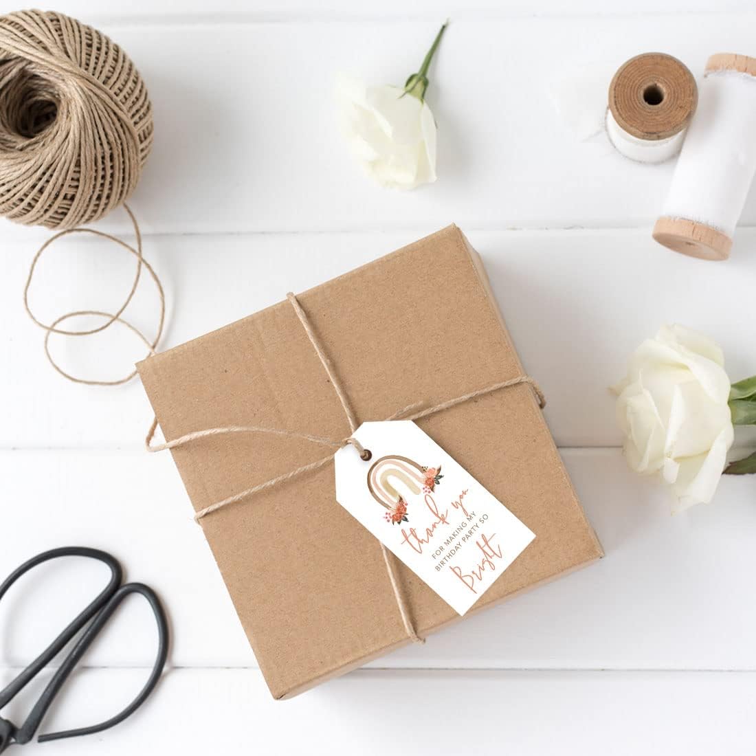 Andaz Press Paquete de 40 etiquetas de regalo clásicas con texto en inglés “Thank You for Making My Birthday Party So Bright” con cuerda para fiesta