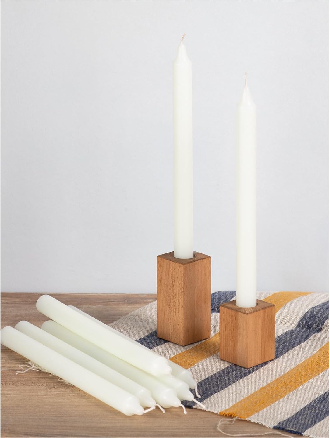 CANDWAX Paquete de 4 velas cónicas color marfil, velas rectas de 10 pulgadas, ideales como velas sin perfume, velas de cena y velas de mesa, velas